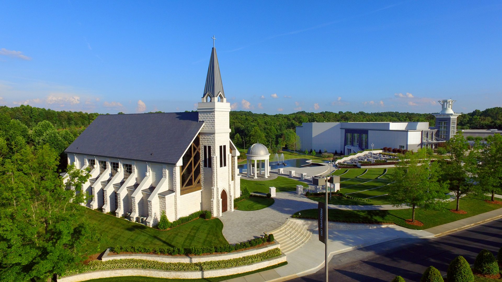 Free Chapel image 33