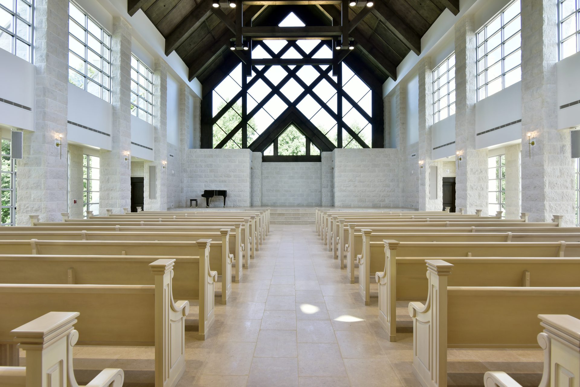 Free Chapel image 4